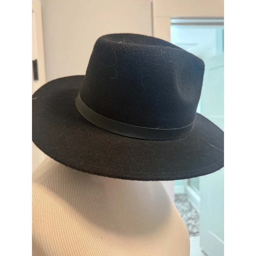 Womens Black Felt Fedora Hat‎ Wide Brim Band Detail